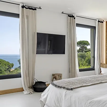 Before Making A Reservation Request Please Read My Host Profile At Bottom Of Page # Private Villa With Pool # *