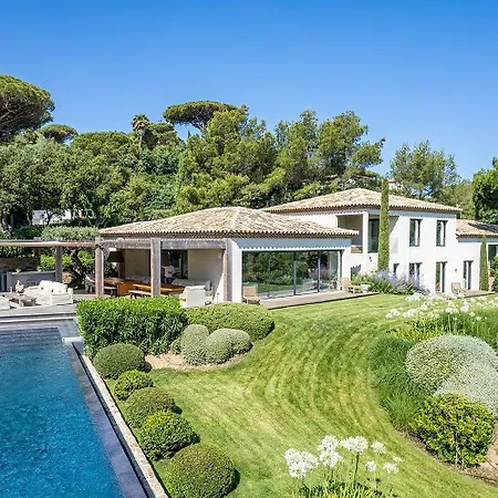 Before Making A Reservation Request Please Read My Host Profile At Bottom Of Page # Private Villa With Pool # *