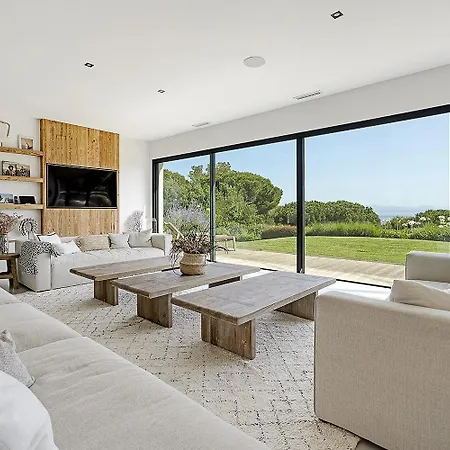Before Making A Reservation Request Please Read My Host Profile At Bottom Of Page # Private Villa With Pool # Antibes