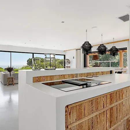 Before Making A Reservation Request Please Read My Host Profile At Bottom Of Page # Private Villa With Pool # * Antibes
